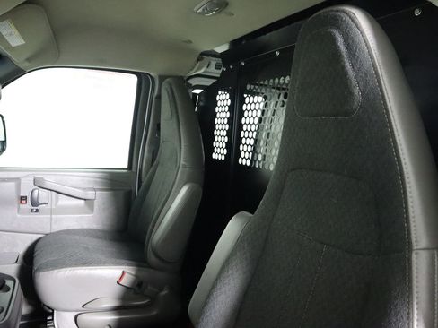 Used 2023 Chevrolet Express 2500 w/ Driver Convenience Package image 27