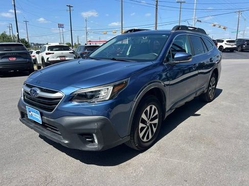 Used 2020 Subaru Outback Premium AWD/4WD image 3