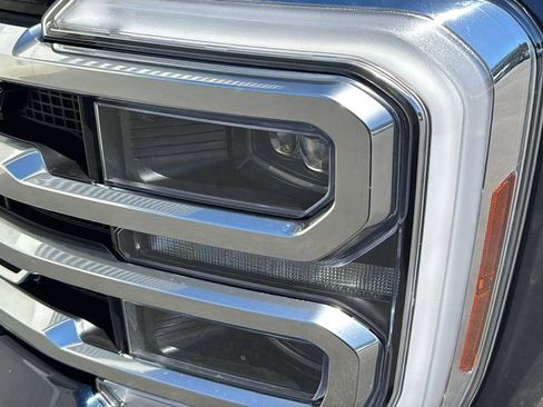 Certified 2024 Ford F250 Platinum w/ FX4 Off-Road Package AWD/4WD image 6