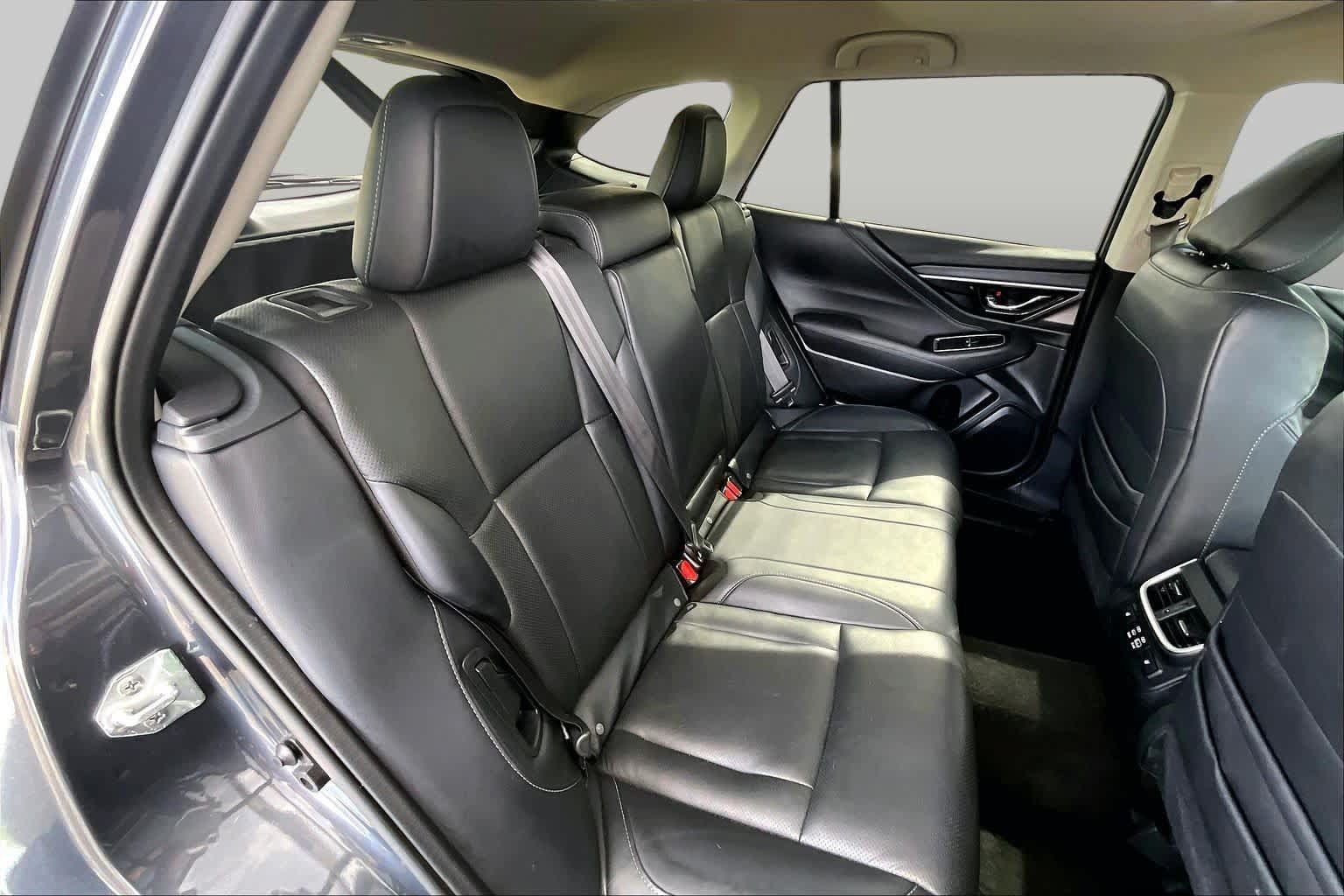 Used 2023 Subaru Outback Touring XT AWD/4WD image 21