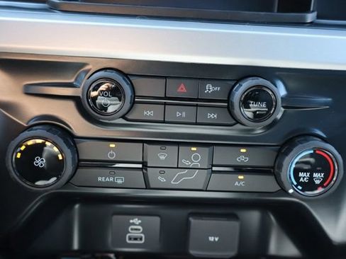 New 2026 Ford F350 XLT w/ FX4 Off-Road Package AWD/4WD image 27