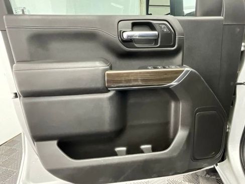Used 2022 Chevrolet Silverado 3500 LT AWD/4WD image 13