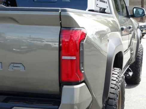 Used 2024 Toyota Tacoma TRD Off-Road w/ TRD Off Road Upgrade Package AWD/4WD image 23