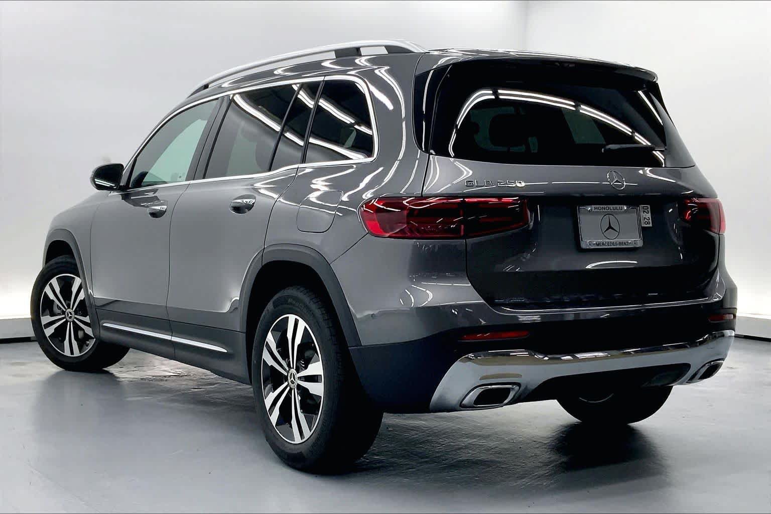 Used 2026 Mercedes-Benz GLB 250 image 5