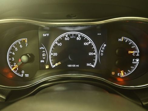 Used 2018 Jeep Grand Cherokee Laredo image 24