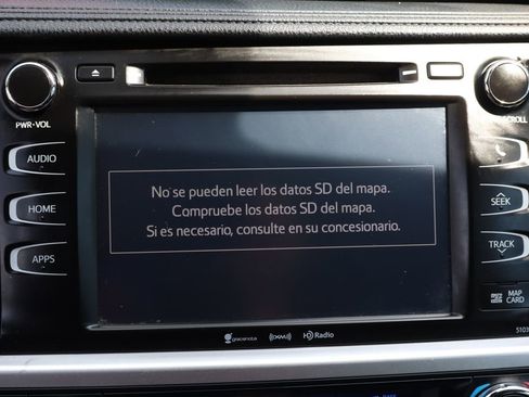 Used 2019 Toyota Highlander XLE image 32