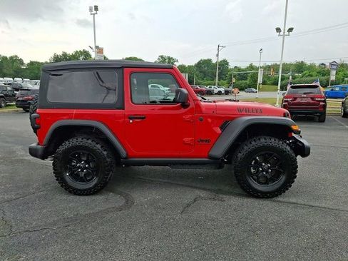 Certified 2026 Jeep Wrangler Sport AWD/4WD image 9
