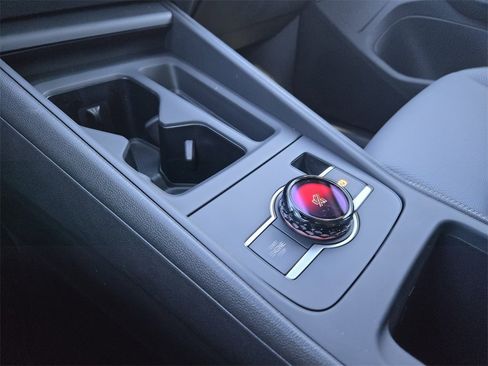 New 2026 Volkswagen Tiguan SE R-Line image 17