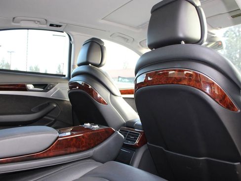 Used 2013 Audi A8 3.0T w/ Driver Assistance Pkg image 25