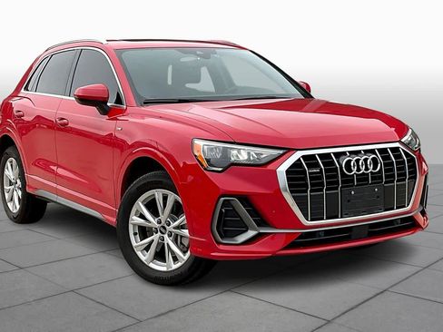Used 2022 Audi Q3 2.0T Premium image 2