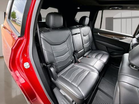 Used 2025 Cadillac XT6 Sport w/ Platinum Package AWD/4WD image 27