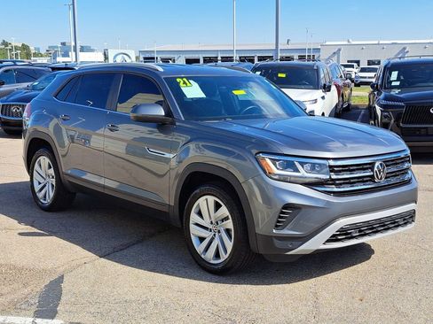 Used 2021 Volkswagen Atlas Cross Sport SE image 7