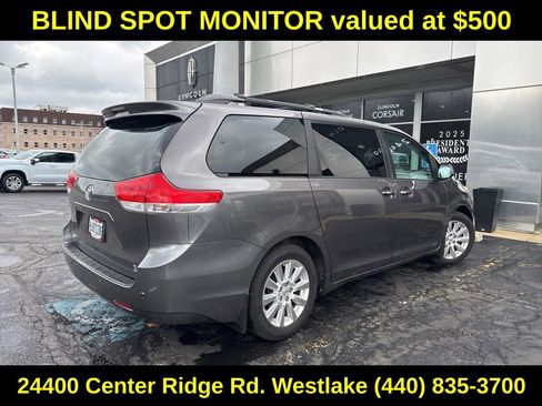 Used 2014 Toyota Sienna XLE w/ Entertainment Package image 5