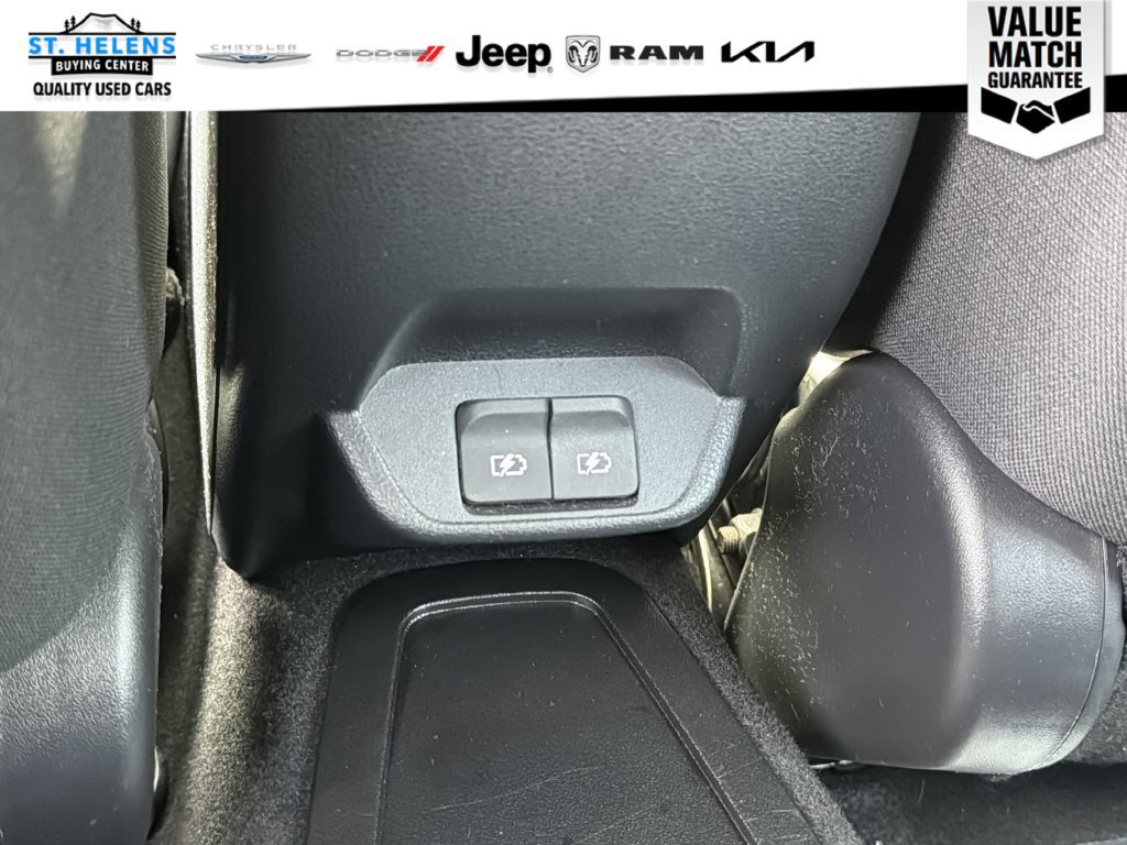 Used 2022 Nissan Leaf SV FWD image 15