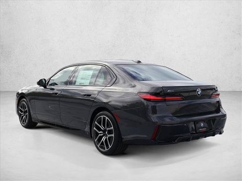 Used 2026 BMW 740i xDrive w/ Executive Package AWD/4WD image 8