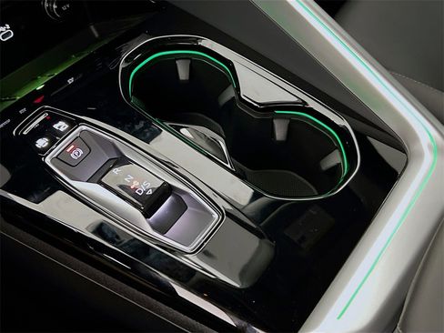 New 2025 Audi Q5 Premium Plus image 17