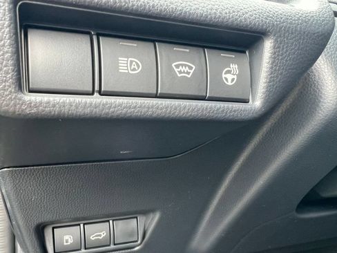 New 2026 Toyota Prius Limited FWD image 36