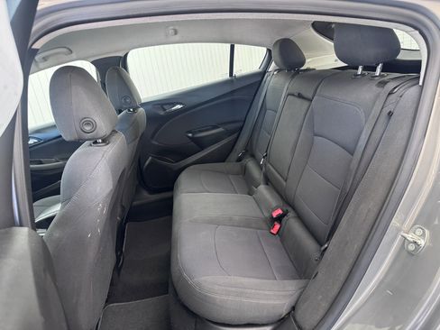 Used 2018 Chevrolet Cruze LT w/ Convenience Package image 12