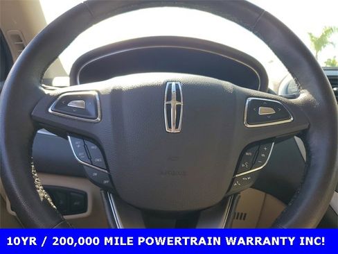 Used 2018 Lincoln MKC Premiere image 22