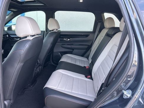 Used 2025 Honda CR-V Sport Touring image 9