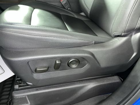 Used 2025 Chevrolet Silverado 1500 RST w/ Convenience Package II AWD/4WD image 14