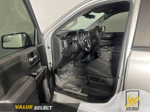 Used 2021 Chevrolet Silverado 1500 LT AWD/4WD image 8