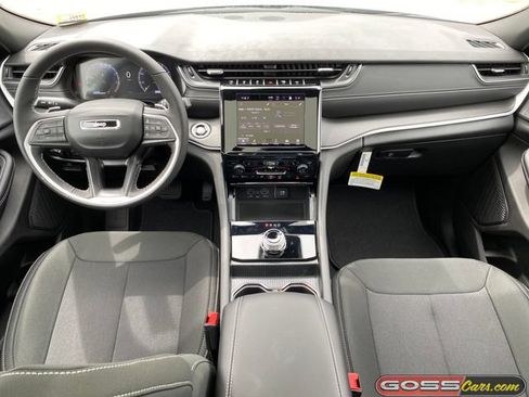 New 2026 Jeep Grand Cherokee Laredo X AWD/4WD image 9