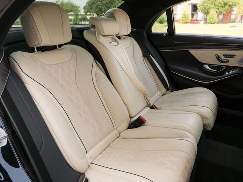 Used 2018 Mercedes-Benz S 560 4MATIC Sedan image 28