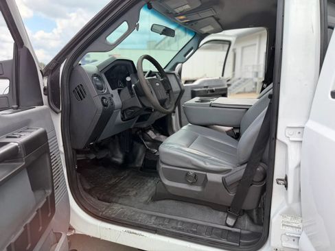 Used 2015 Ford F250 XL w/ Power Equipment Group AWD/4WD image 17
