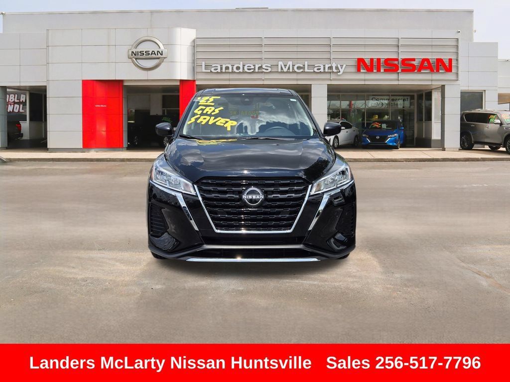Used 2025 Nissan Kicks Play S FWD image 11