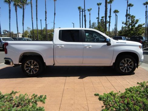 Used 2022 Chevrolet Silverado 1500 LT RWD image 5