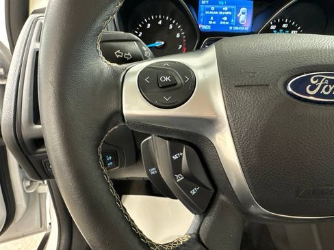 Used 2014 Ford Focus SE w/ Equipment Group 201A FWD image 9
