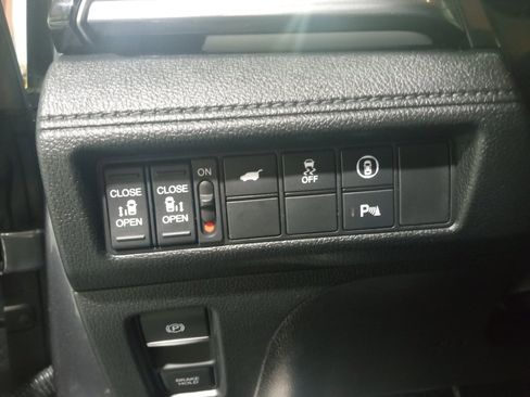 Used 2023 Honda Odyssey Elite image 15