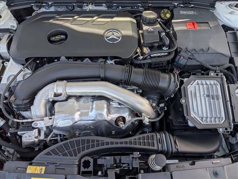 Certified 2025 Mercedes-Benz GLB 250 image 23