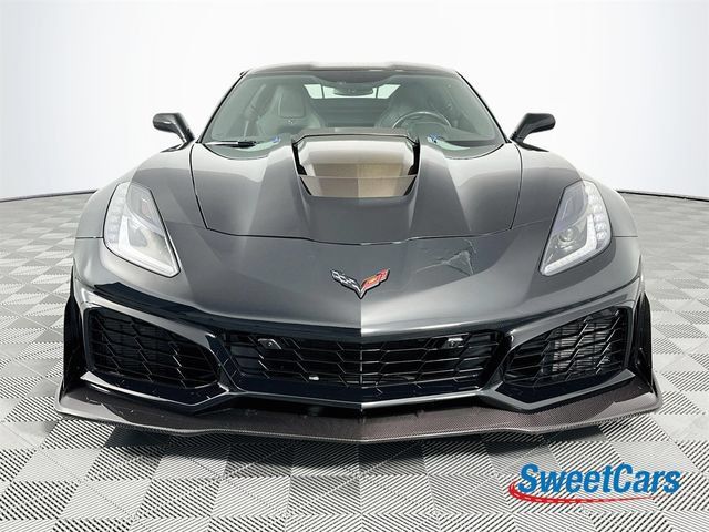 Used 2019 Chevrolet Corvette ZR1 RWD image 2