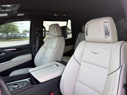 Certified 2024 Cadillac Escalade Sport w/ LPO, ONYX Package AWD/4WD image 9