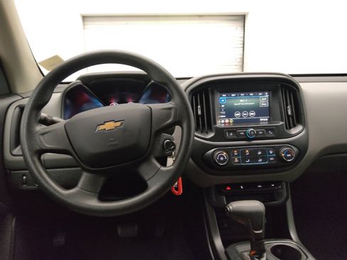 Used 2019 Chevrolet Colorado W/T RWD image 22