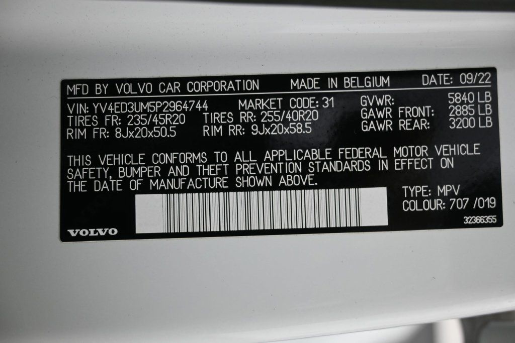Used 2023 Volvo XC40 Recharge Ultimate AWD/4WD image 31