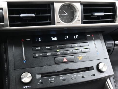 Used 2016 Lexus IS 200t w/ Navigation System Package RWD image 19