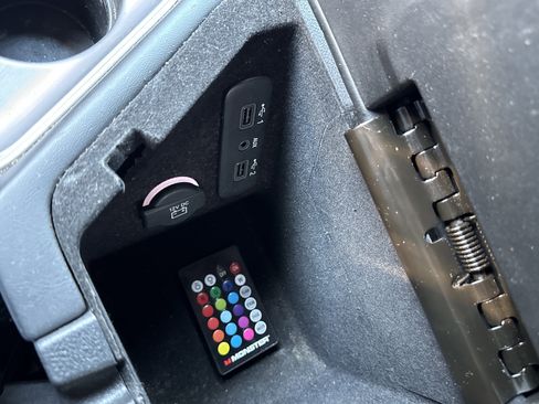 Used 2022 Dodge Challenger R/T image 20