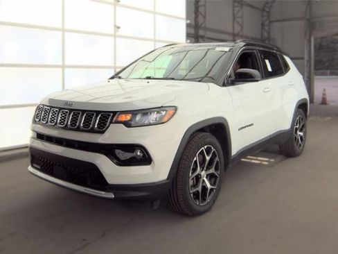 Used 2024 Jeep Compass Limited AWD/4WD image 4