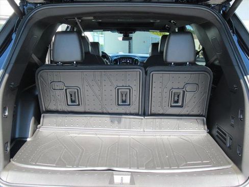 Certified 2023 Chevrolet Traverse High Country w/ LPO, 'HIT The Road' Package image 36