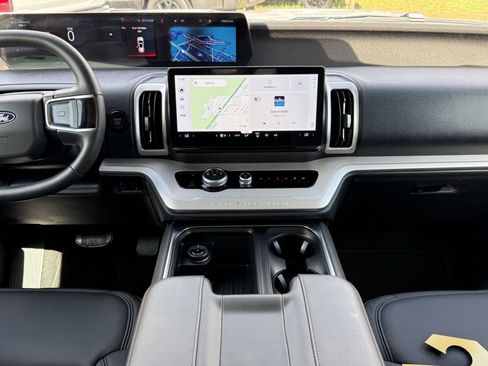 Certified 2025 Ford Expedition Active RWD image 19