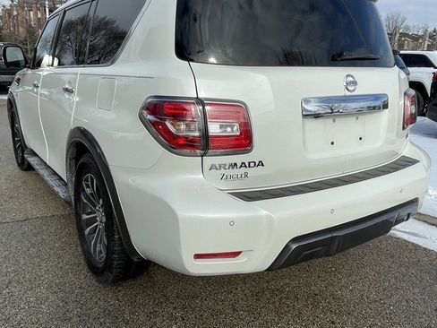 Used 2020 Nissan Armada SL w/ Premium Package image 2