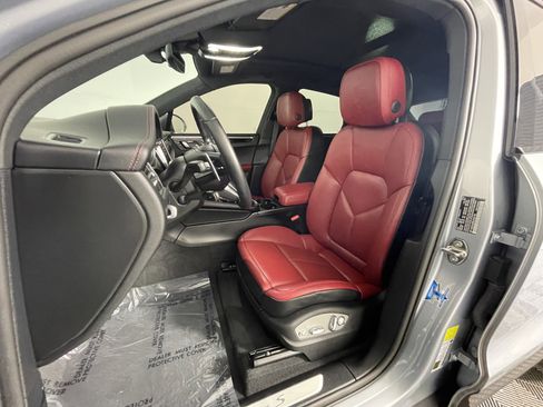 Used 2024 Porsche Macan S image 5