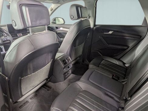 Used 2021 Audi Q5 e Premium Plus image 27