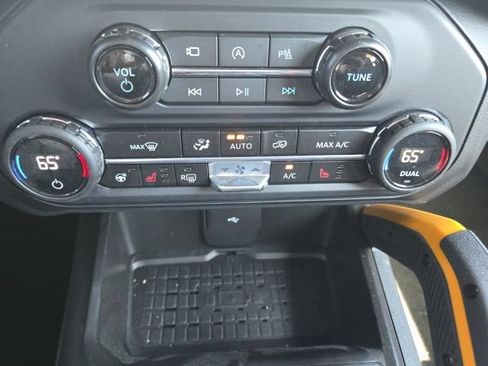 New 2024 Ford Bronco Badlands AWD/4WD image 23