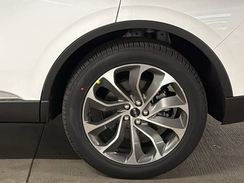 New 2026 Lincoln Aviator Reserve image 4