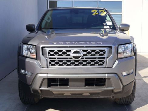 Used 2023 Nissan Frontier SV w/ SV Convenience Package image 5