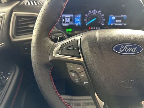 Used 2023 Ford Edge ST-Line w/ Class II Trailer Tow Package image 23